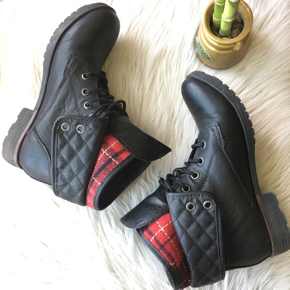 ROCK & CANDY Black Red Plaid Combat Lace-up Boots